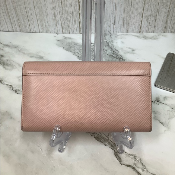 GUC - Louis Vuitton Pink Twist Wallet - Picture 7 of 10